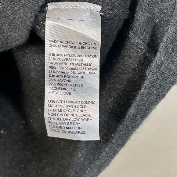 Chicos size 2 /L sleeveless cowl neck top cashmere blend gray shimmery - Picture 9 of 11